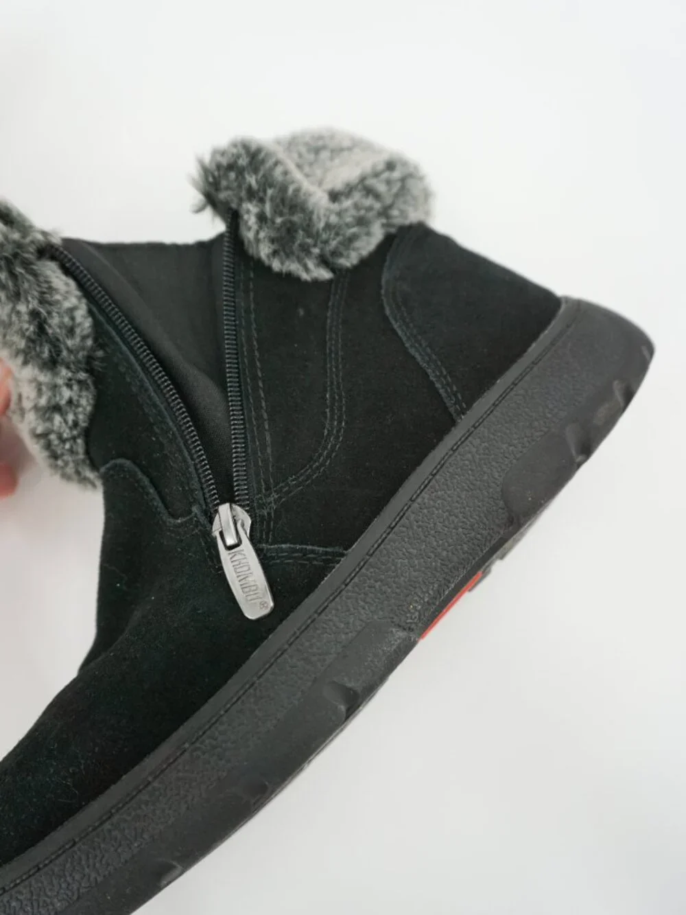 Khombu Black Suede Upper Booties Ladies 9M, Side Zip, Faux Fur